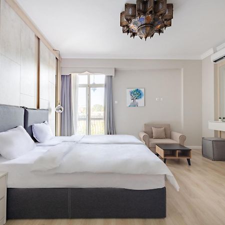 Piccolo Mondo By Citybookings Boekarest Buitenkant foto
