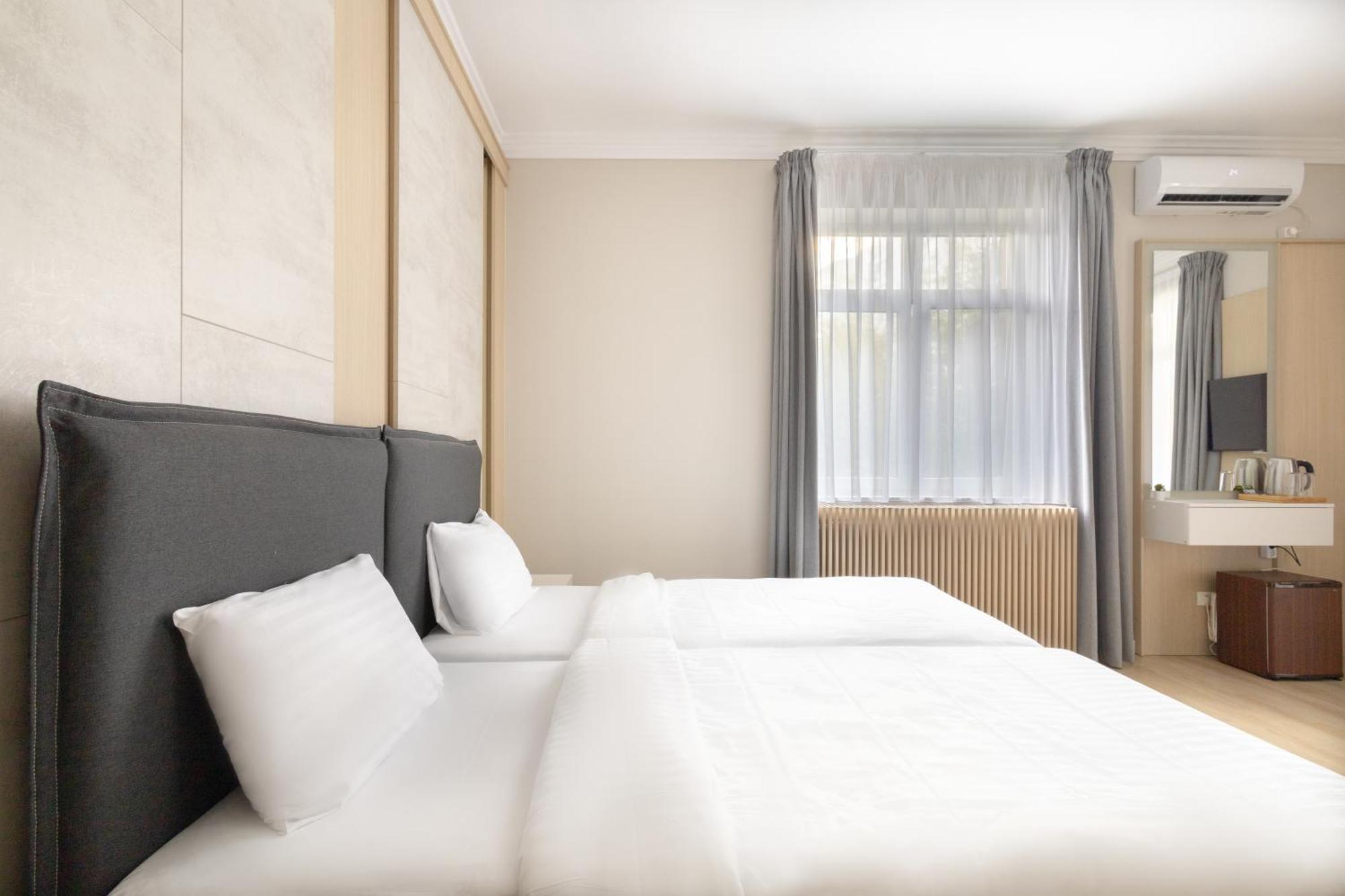 Piccolo Mondo By Citybookings Boekarest Buitenkant foto