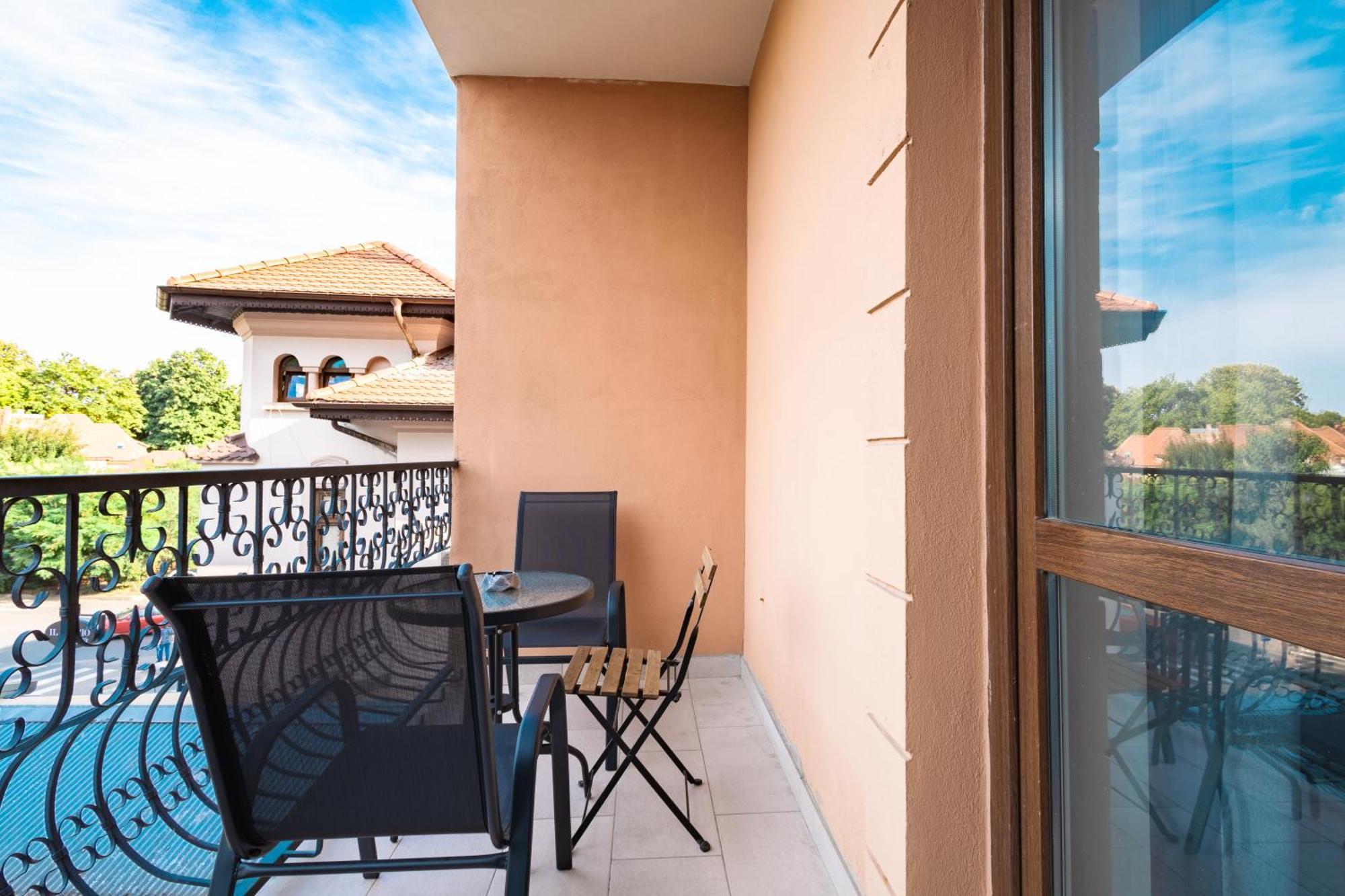Piccolo Mondo By Citybookings Boekarest Kamer foto
